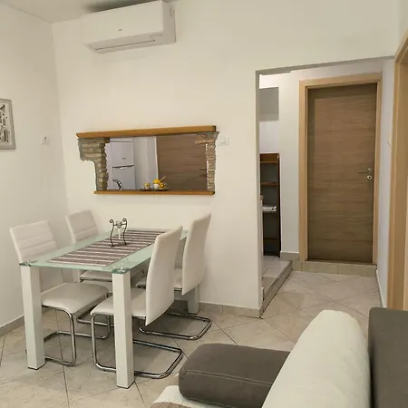 Apartment And Matika *
