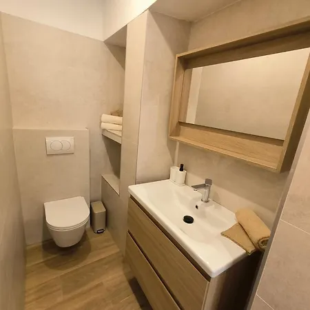 And Matika Apartment